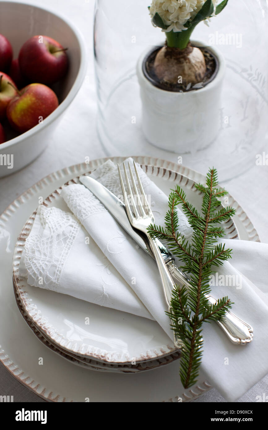 Tabella decorata per la cena di Natale Foto Stock