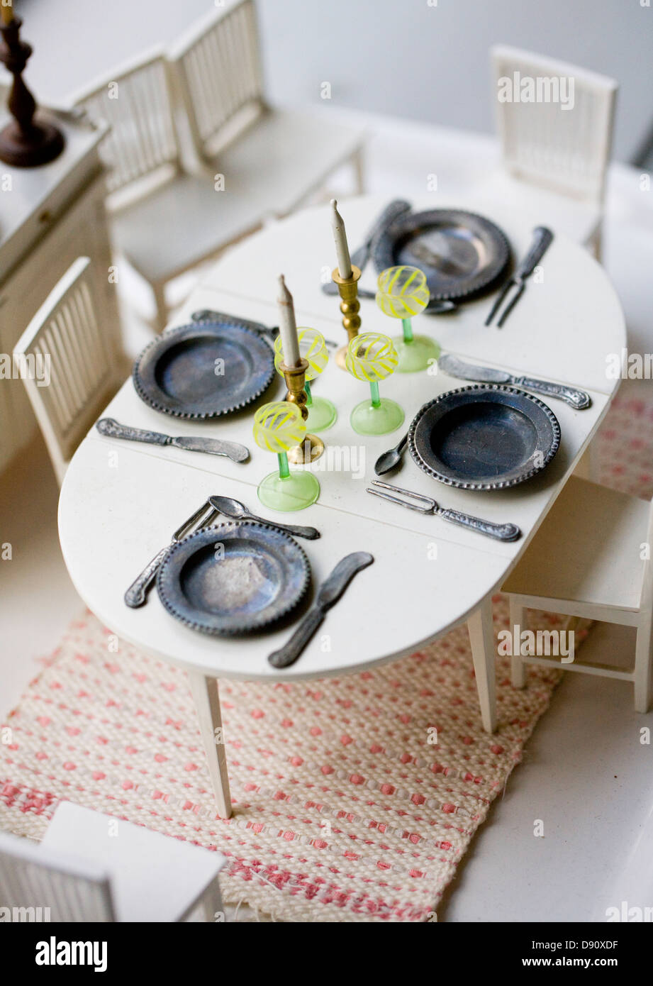 Tavolo da pranzo in dollhouse Foto Stock