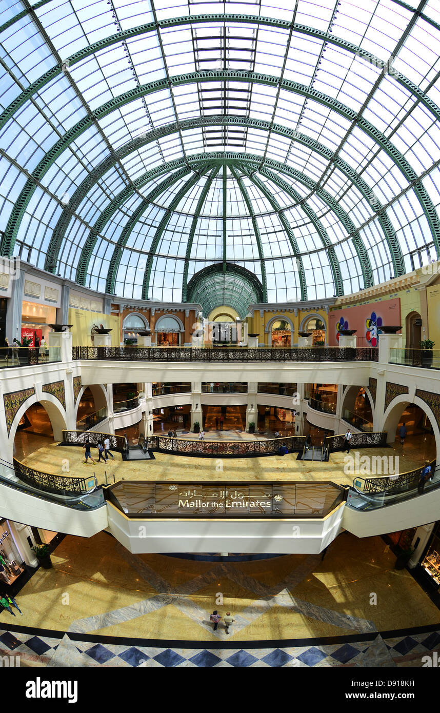 Il Mall of Emirates, interno del Mall of the Emirates, Dubai, Emirati Arabi Uniti Foto Stock