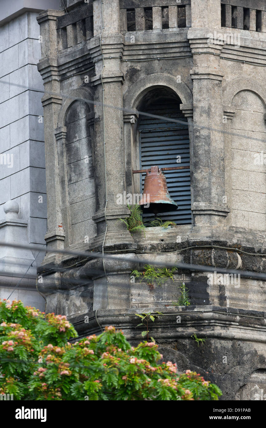 La facciata esterna di una Chiesa a Manila nelle Filippine Foto Stock