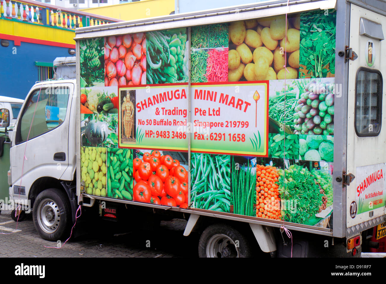 Singapore,Little India,Buffalo Road,furgone,camion di consegna,annuncio pubblicitario,produrre,visitatori viaggio turismo turistico punto di riferimento,va Foto Stock