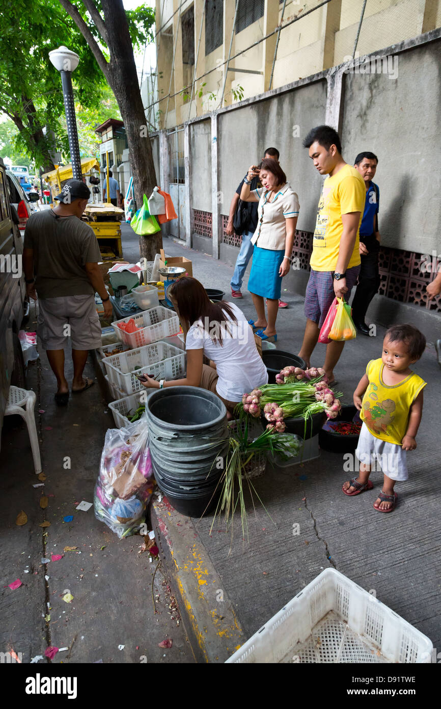 La vita di strada a Manila nelle Filippine Foto Stock