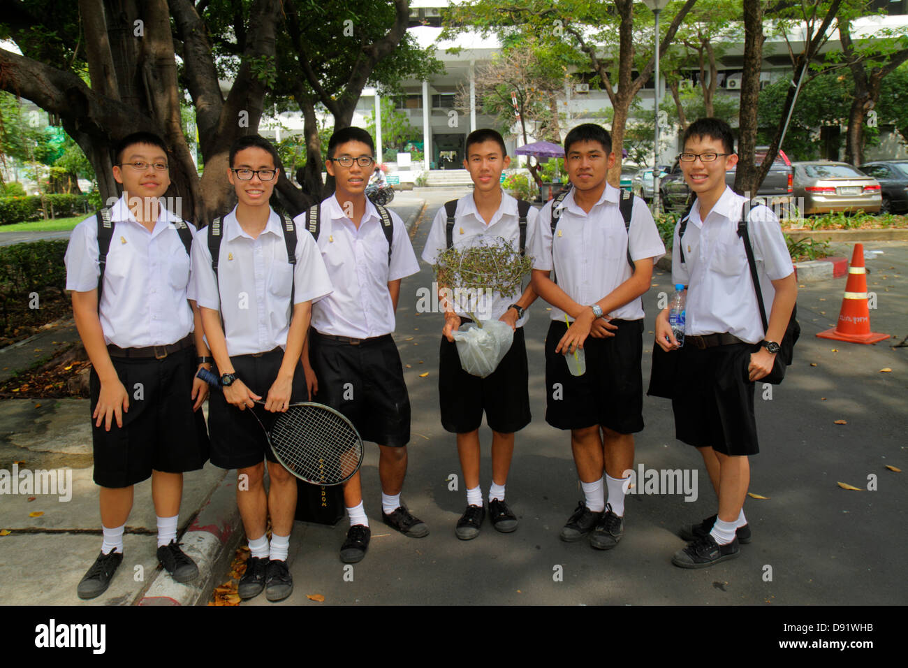 Bangkok Thailandia,Thai,Pathum WAN,Università di Chulalongkorn,Scuola di Farmacia,studenti studenti istruzione alunni alunni,asiatici immigrati etnici imm Foto Stock