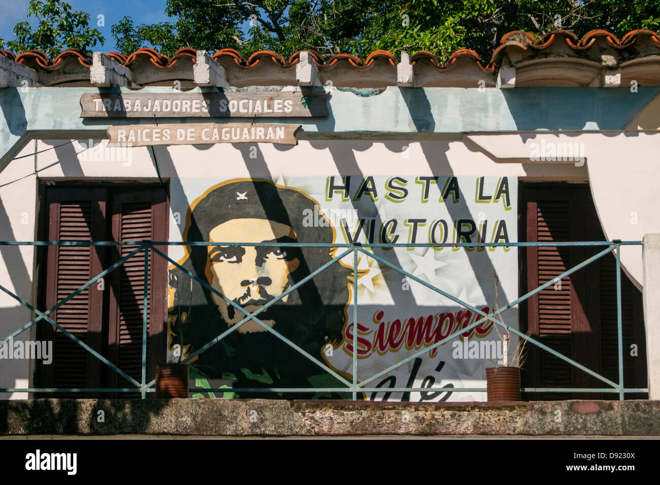 L'immagine iconica di Che Guevara compare su qualsiasi spazio che sia sufficientemente grande Foto Stock