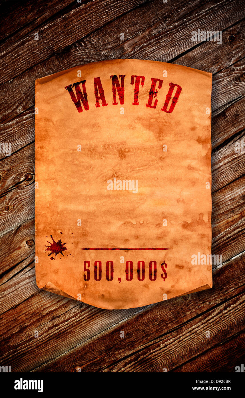 Blank vecchia carta con bordo arrotolato contro lo sfondo di un legno invecchiato Foto Stock