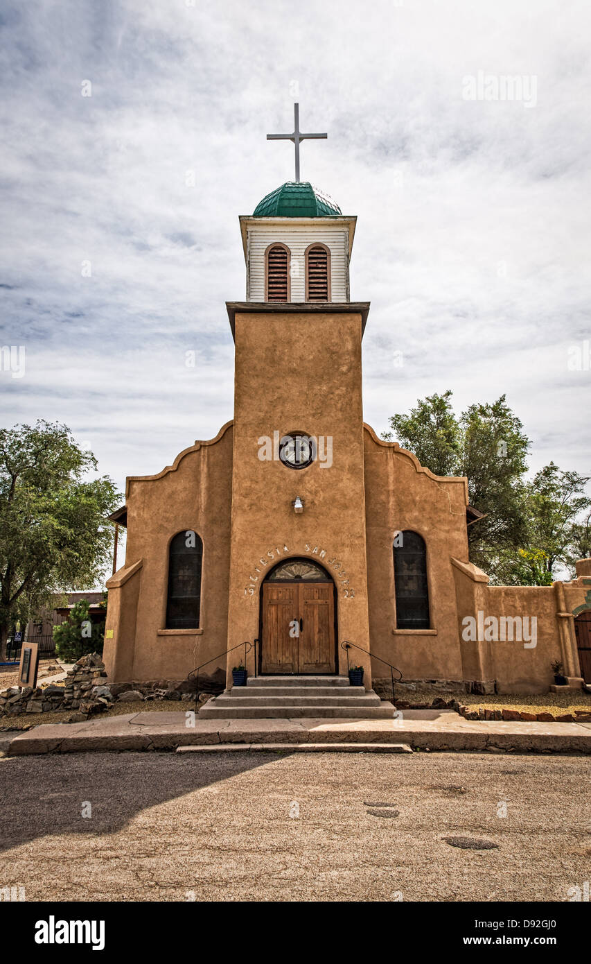 San Giuseppe chiesa parrocchiale, prima strada, Cerrillos, Nuovo Messico Foto Stock