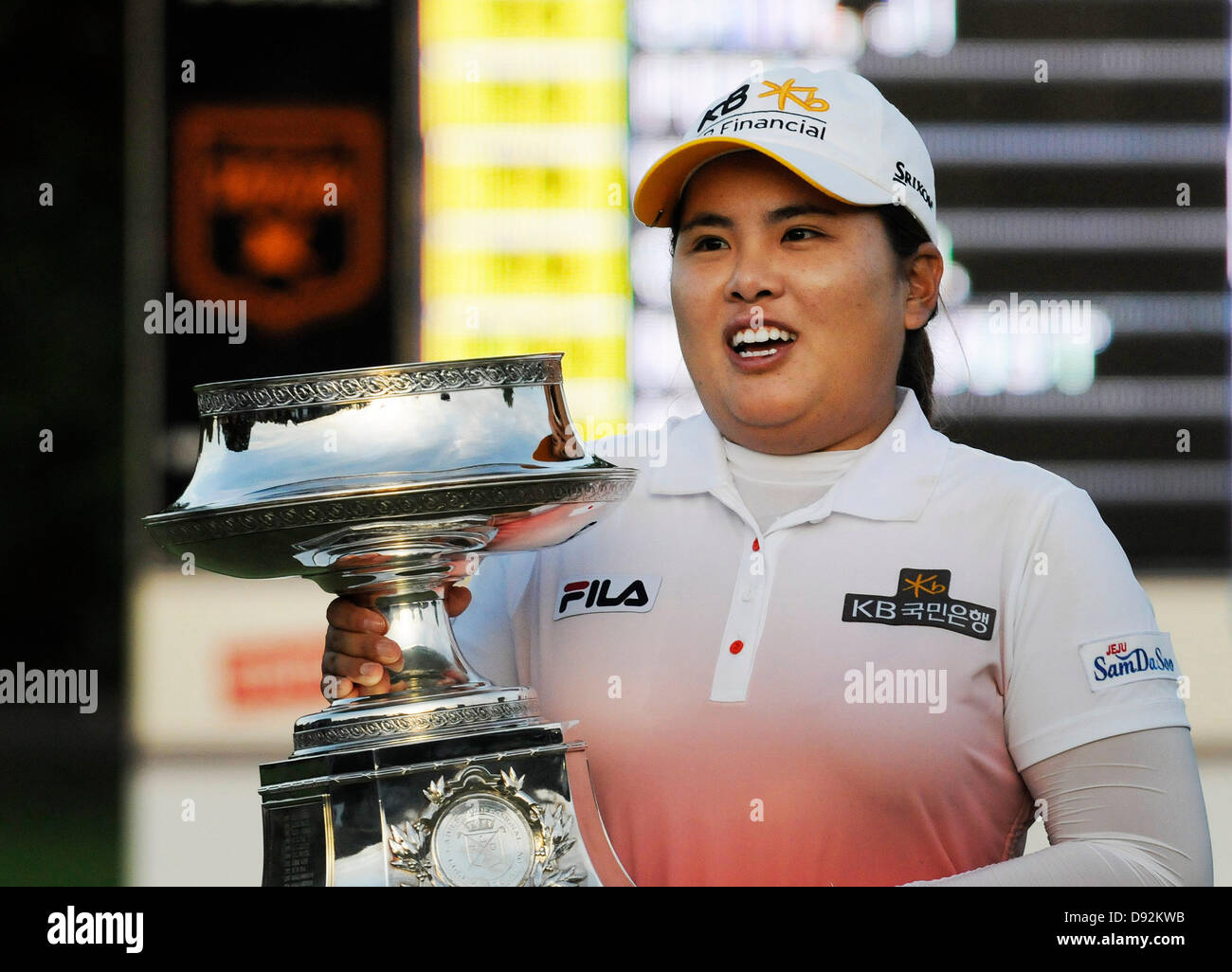 Giugno 9, 2013 - Pittsford, NY, Stati Uniti d'America - 09 Giugno 2013: InBee Park della Corea del Sud vince il 2013 Wegmans LPGA Championship in Pittsford, NY. Foto Stock