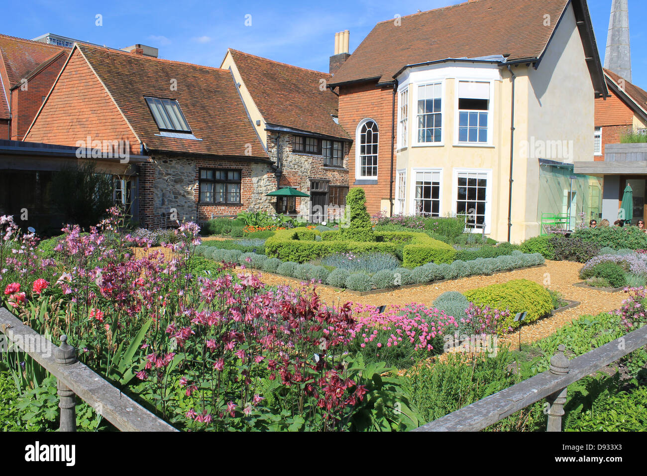 Il Tudor House garden, Southampton, Hampshire, Regno Unito Foto Stock