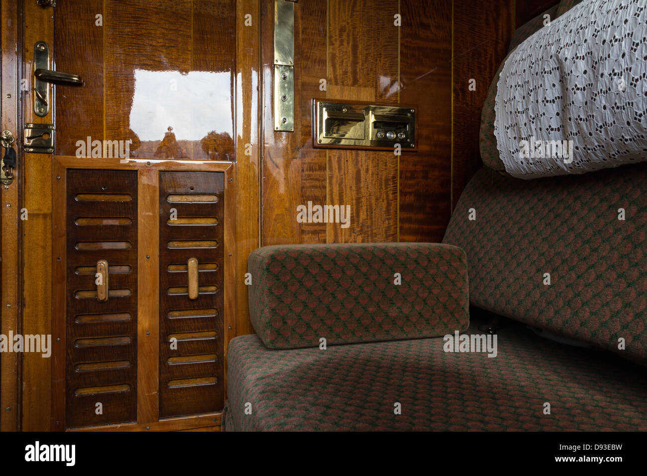 Orient express carriage immagini e fotografie stock ad alta risoluzione -  Alamy