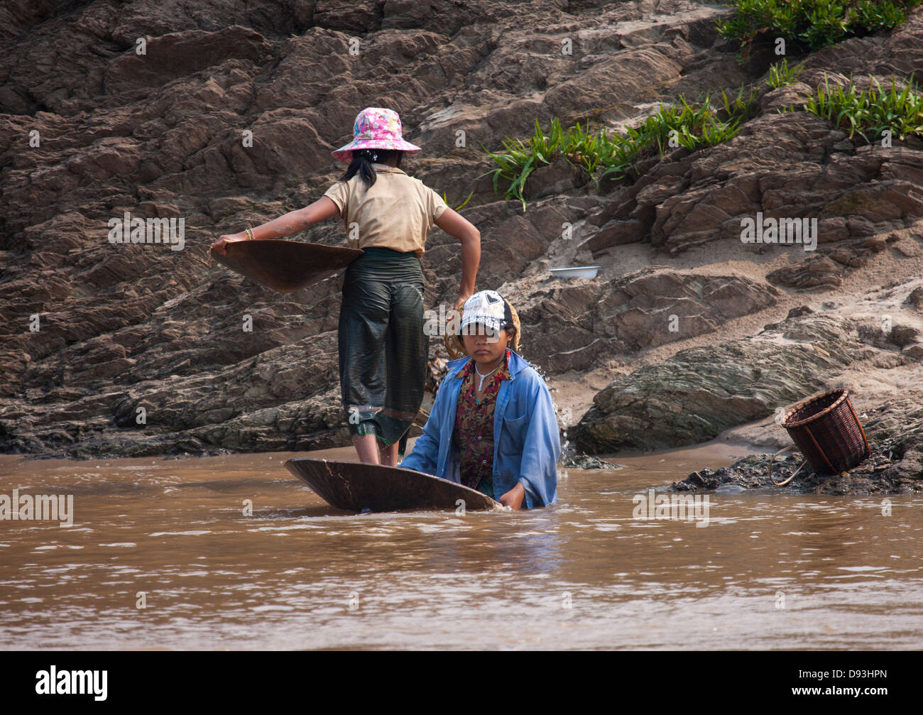 Gold Panning, Houei Xay, Laos Foto Stock