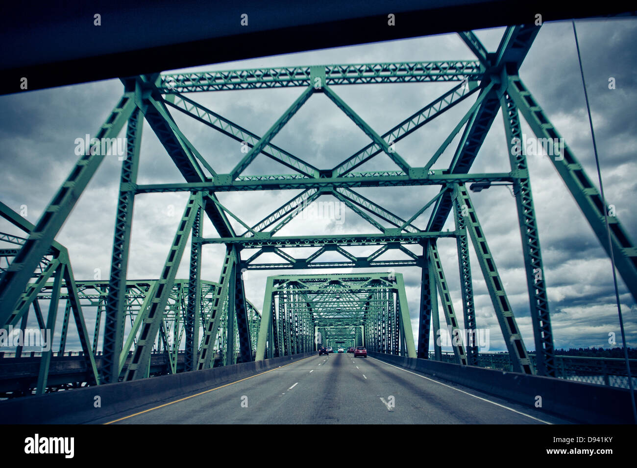 Dettagli del metallo ponti strutturato in Portland Foto Stock
