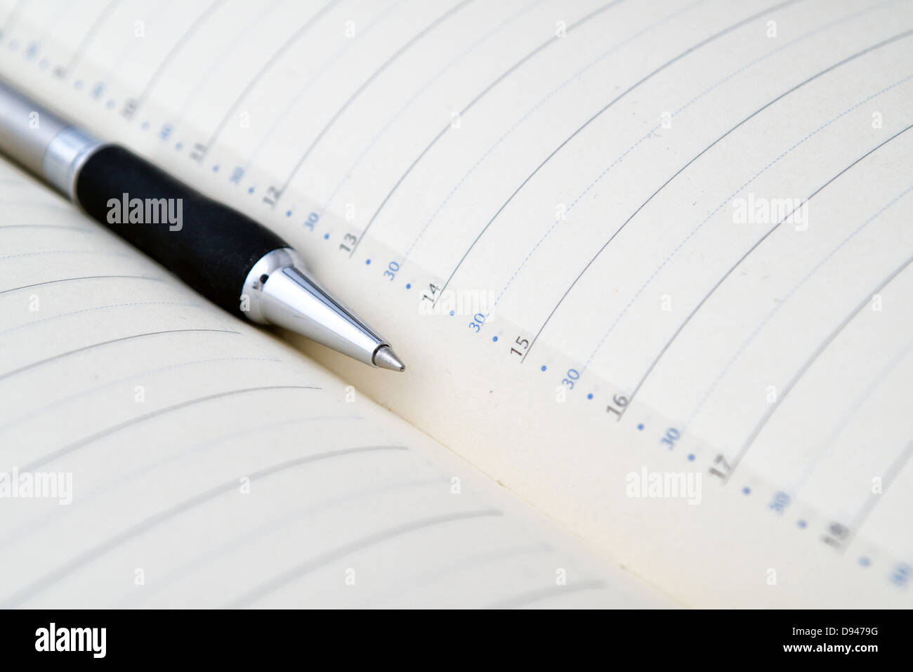 Agenda e matita, pianificazione aziendale immagine di sfondo. Foto Stock