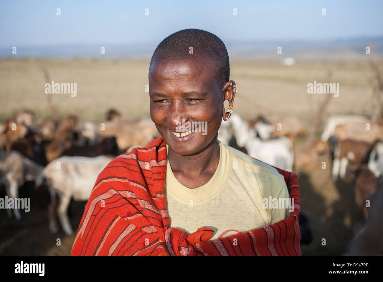 Maasai donna e la sua famiglia nella Rift Vally del Kenya Foto Stock