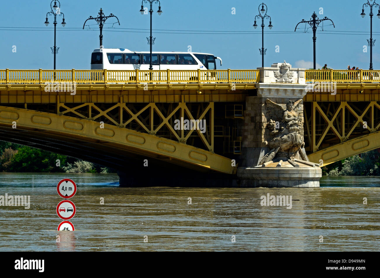 Le inondazioni del 2013 Fiume Danubio Budapest Ungheria Foto Stock