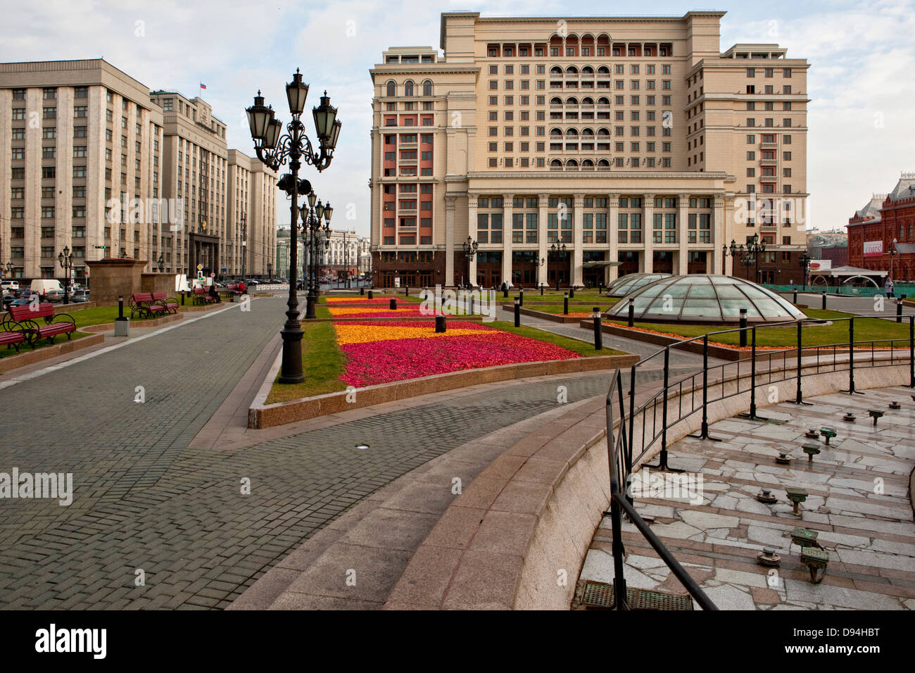 Manege square (manezhnaya) con hotel moskwa, Mosca, Russia Foto Stock