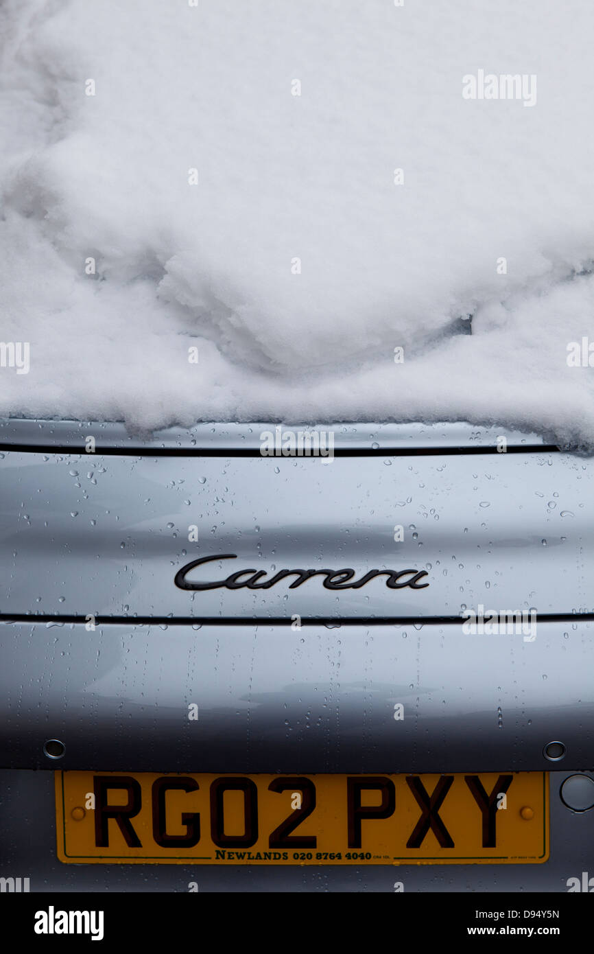 Porsche Carrera boot con la neve Foto Stock