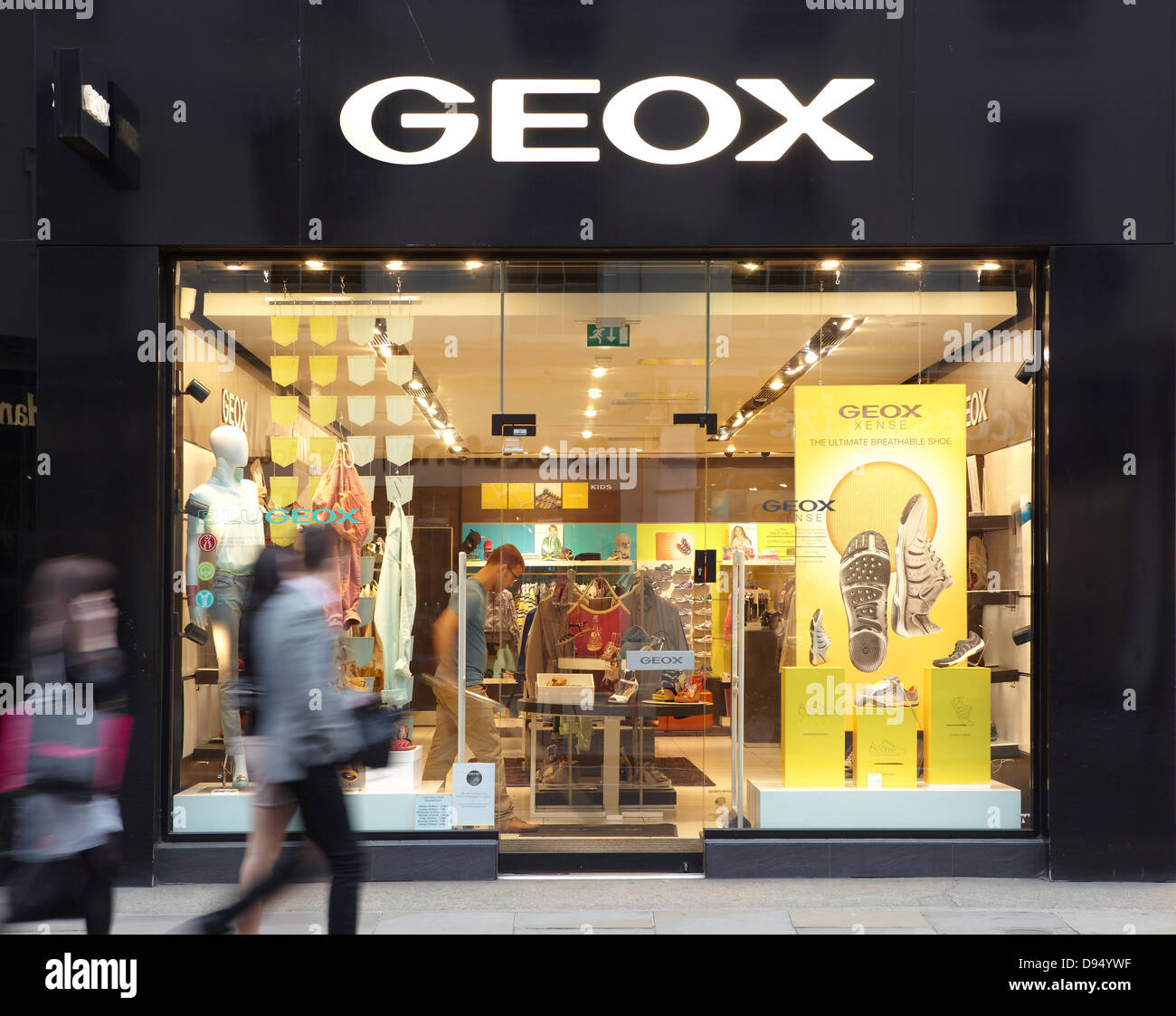 Geox su King's Road, a Chelsea, Londra. Foto Stock