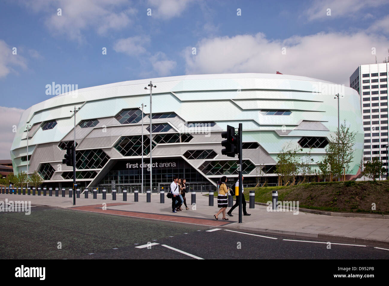 La luce diurna esterna di Shot prima diretta Arena, Leeds. Fotografia scattata prima della apertura di Arena Foto Stock