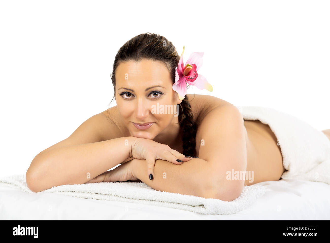 Bella donna di un massaggio al beauty spa salone. Foto Stock