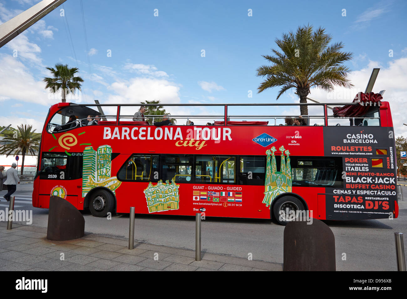 Open top city tours Barcellona Catalonia Spagna Foto Stock