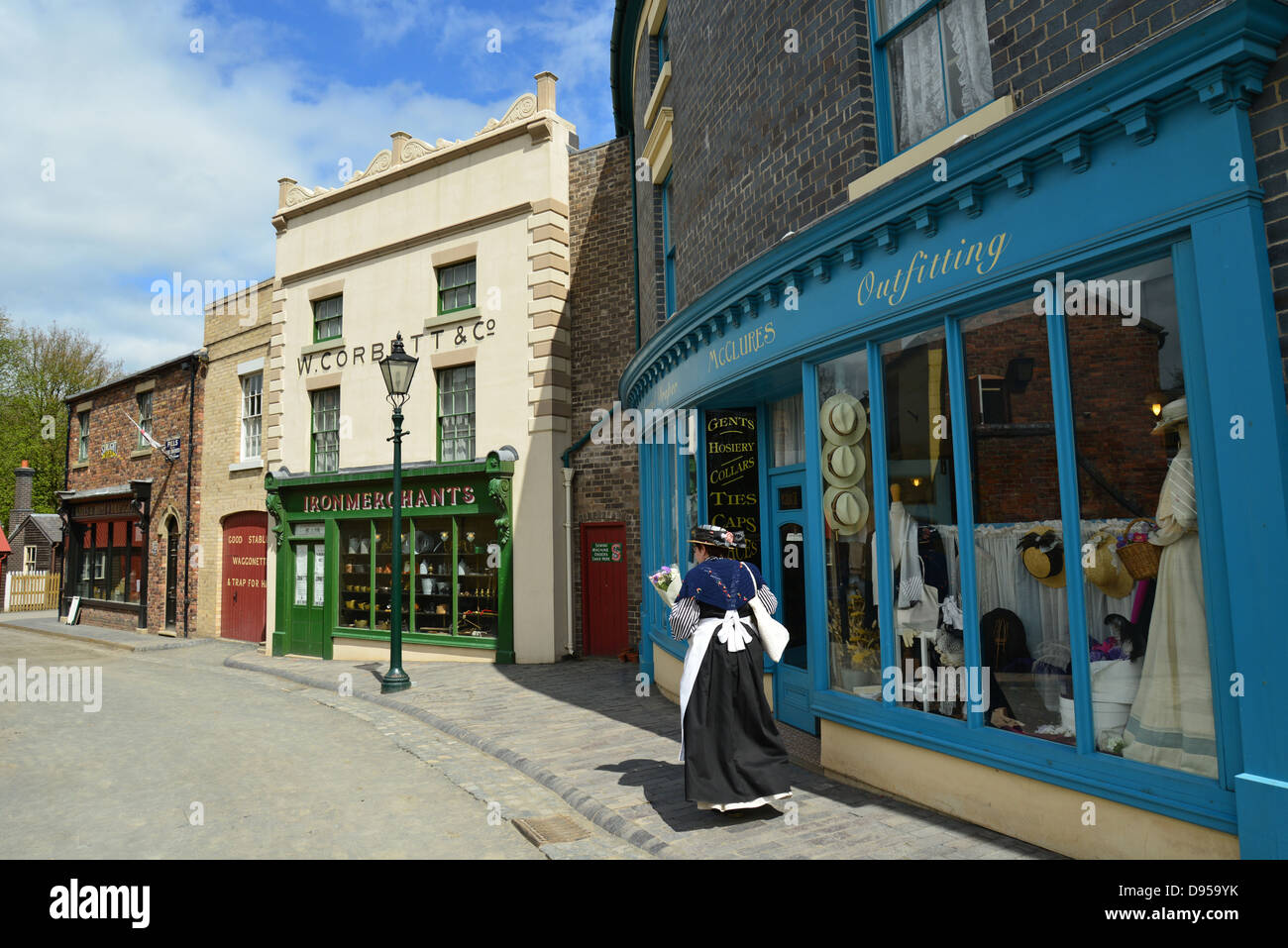 Strada vittoriana, Blists Hill cittadina in stile vittoriano, Madeley, Telford, Shropshire, England, Regno Unito Foto Stock