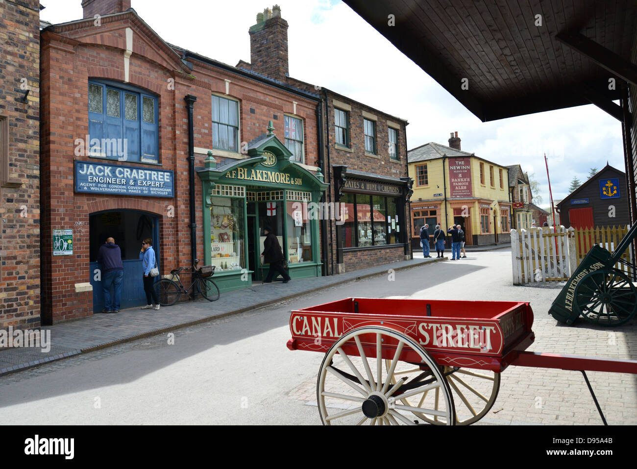 Strada vittoriana, Blists Hill cittadina in stile vittoriano, Madeley, Telford, Shropshire, England, Regno Unito Foto Stock