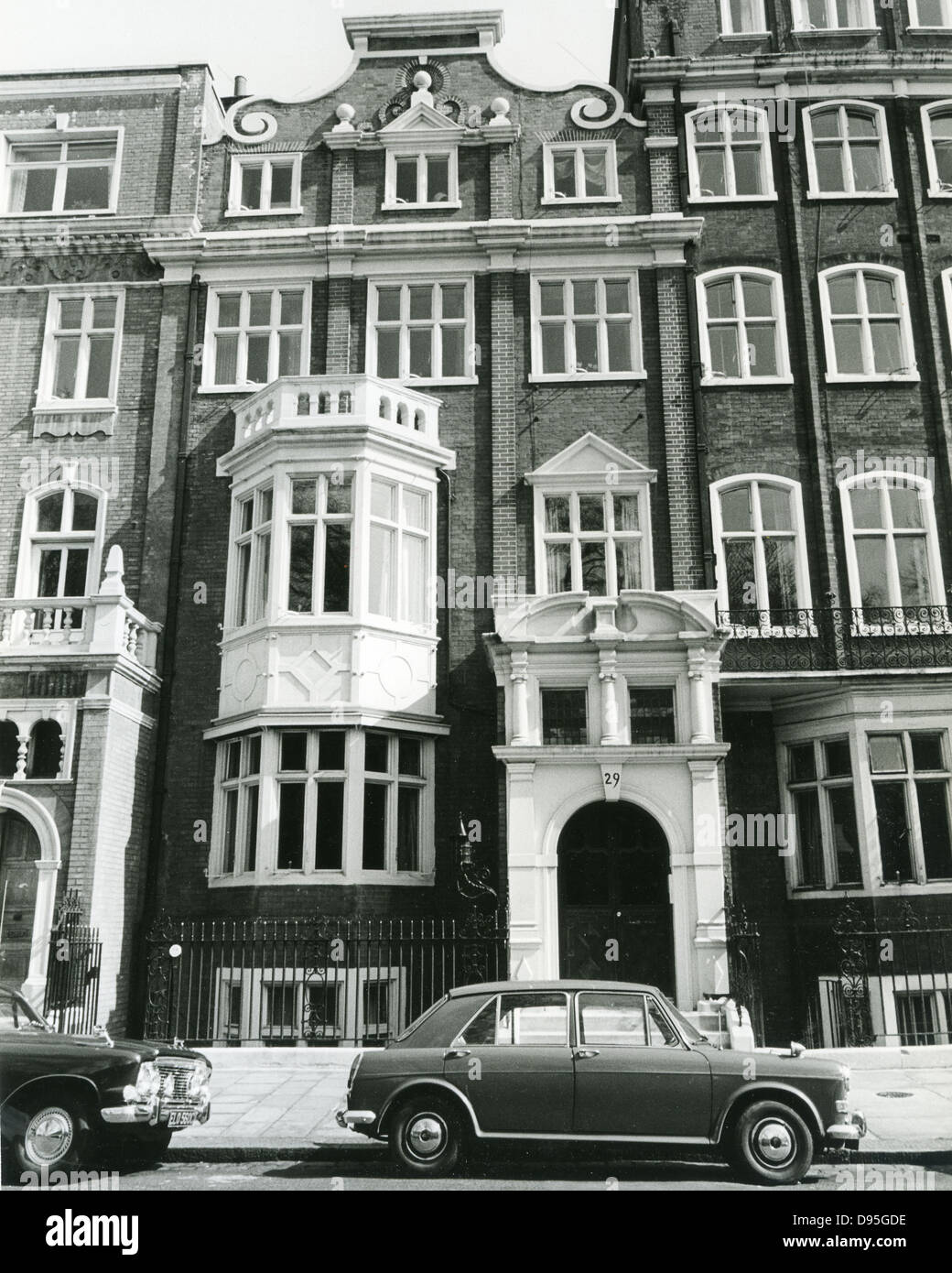 MARIANNE FIDATO UK cantante pop. La sua n. 29 Lennox Gardens, Londra, Appartamento al terzo piano in aprile 1967. Foto Tony Gale Foto Stock