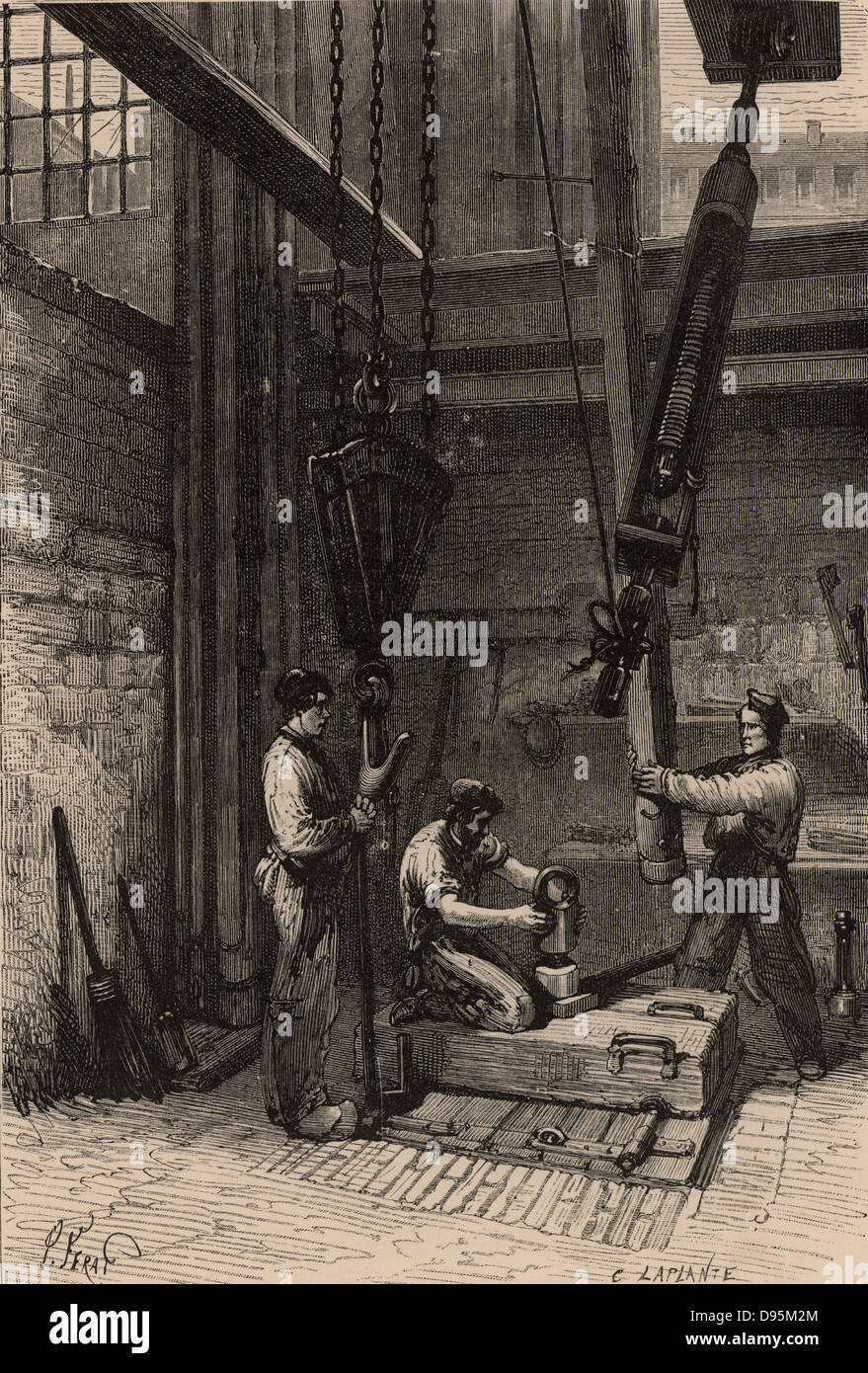 Ricerca di carbone con il noioso, Pas de Calais bacino, Francia. Cambiando le aste su una macchina alesatrice alimentato da un motore a vapore. Da 'vita metropolitana; o, delle miniere e dei minatori di Louis Simonin (Londra, 1869). Incisione su legno. Foto Stock
