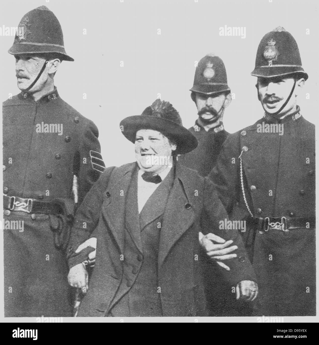 Voti per le donne. Signora Flora Drummond, militante sufragette britannico, è stato arrestato in Hyde Park, Londra, 1914. Foto Stock