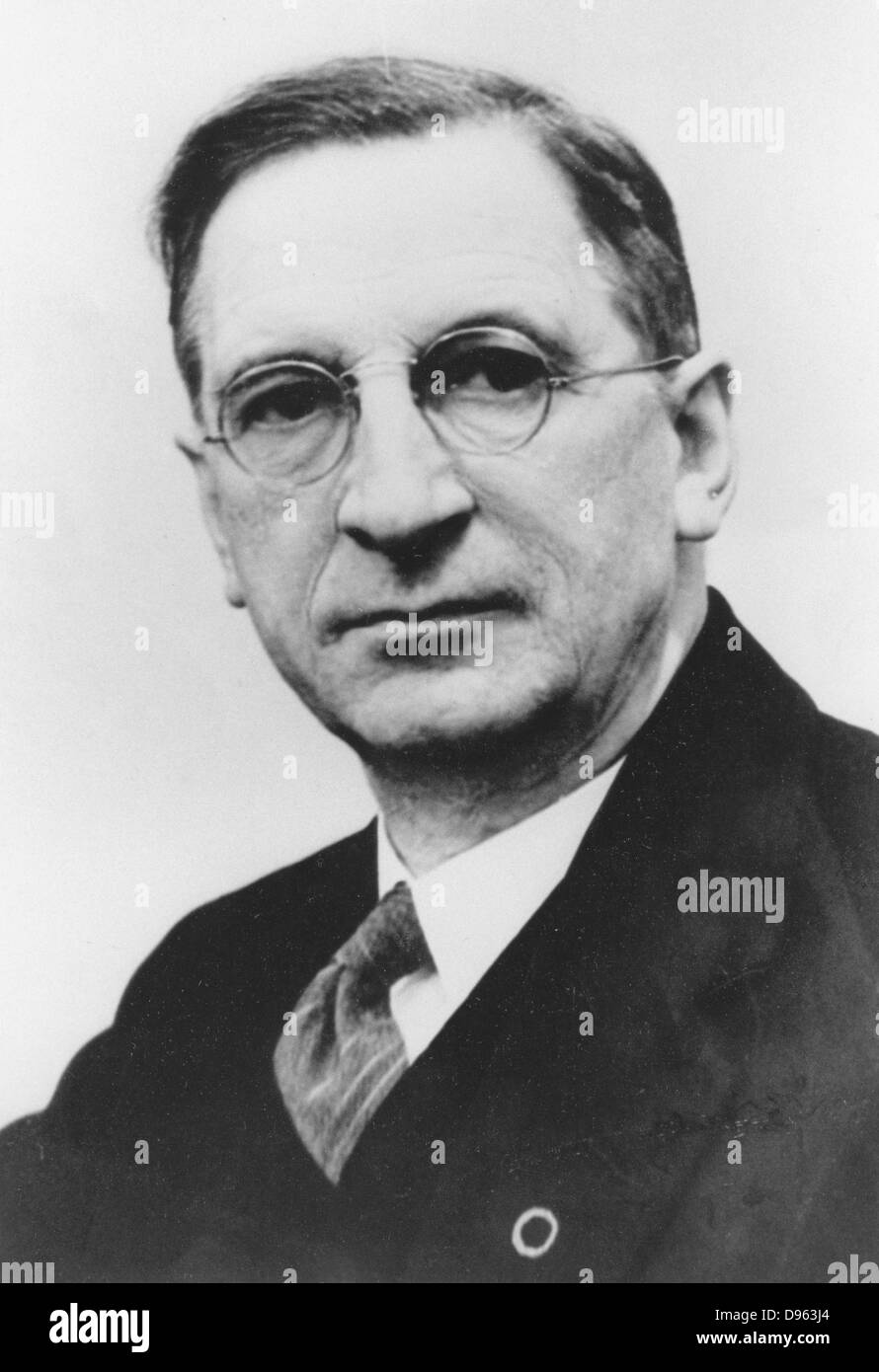 Eamon De Valera (1822-1975) americano-Nato statista irlandese che, dopo la lotta per l indipendenza irlandese, è diventato leader del Fianna Fail e servito come primo ministro d'Irlanda ed è stato eletto presidente nel 1959. Half-tone. In bianco e nero Foto Stock