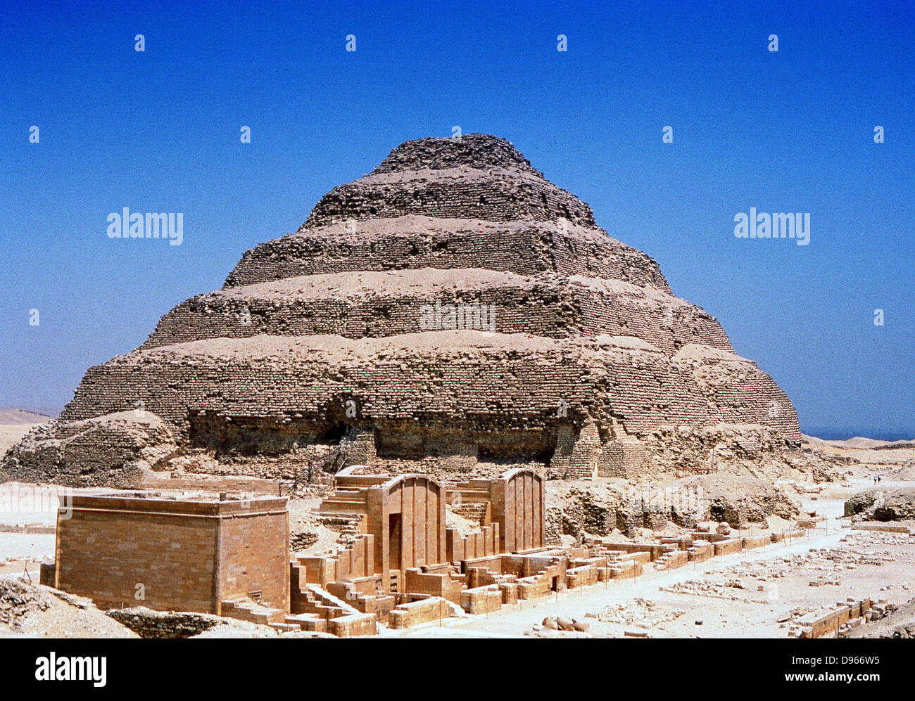 Djoser (Zoser) secondo re della III dinastia (C2686-c2613 BC) Antico Egitto. Djoser fase della piramide a Saqqarah Foto Stock