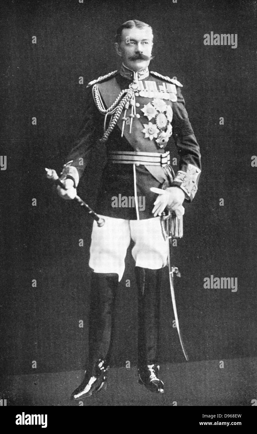 Horatio Herbert Kitchener, primo Earl Kitchener di Khartoum (1850-1916) Irish-nato soldato britannico e più. Il segretario di Stato per la guerra all'inizio della Prima Guerra Mondiale perso nel naufragio di HMS " Hampshire'. Perso nel naufragio di HMS " Hampshire'. Foto Stock