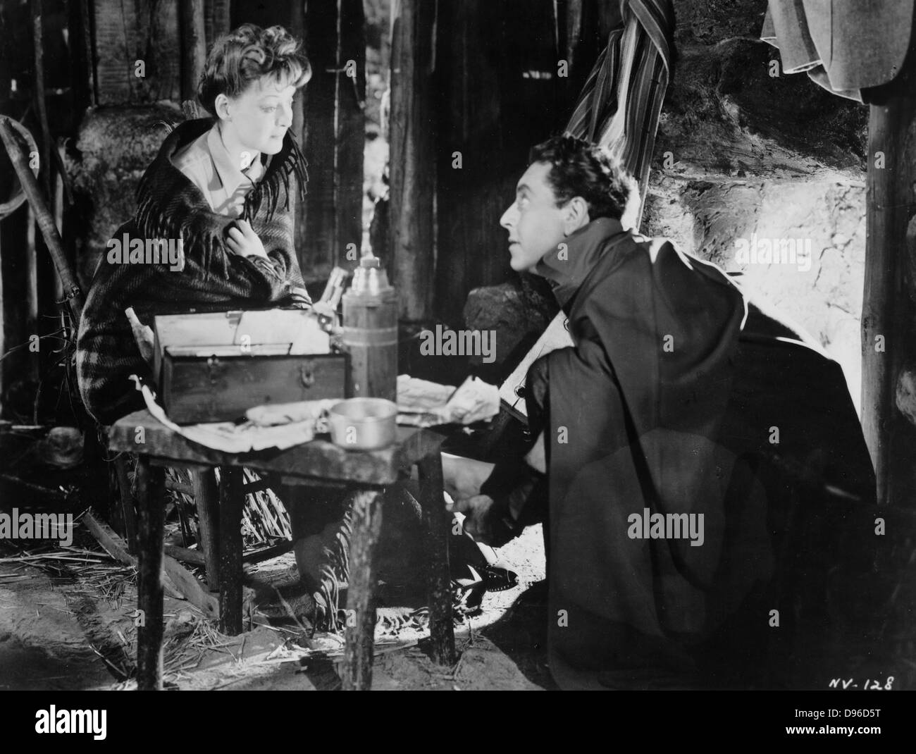 Ora, VOYAGER , Warner Bros, 1942. Produttore: Hal. B. Wallis. Direttore: Irving rapper. Bette Davis (1908-1989) e Paul Henreid. Foto Stock
