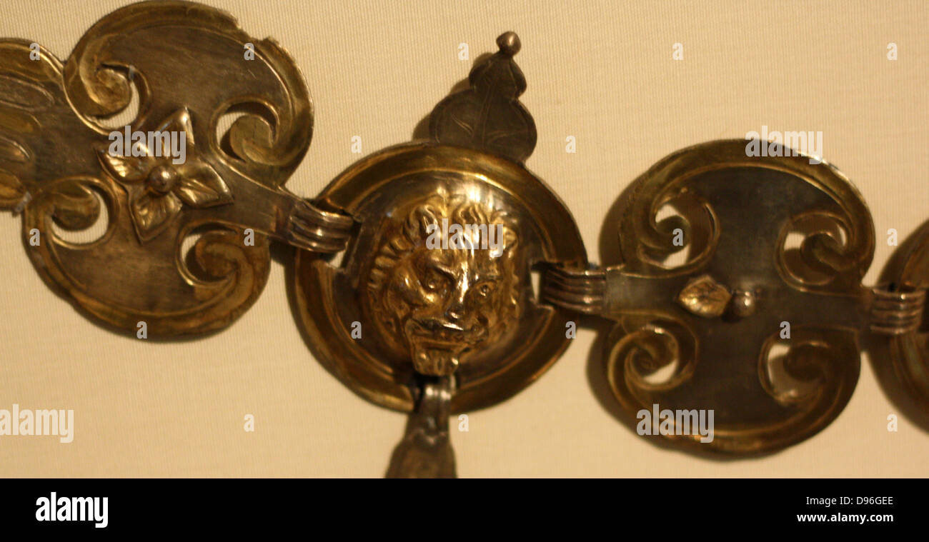 Argento-cavallo dorato bardature. Trovato a Roma, ai piedi del Colle Esquilino. Data fine AD 300s. Foto Stock