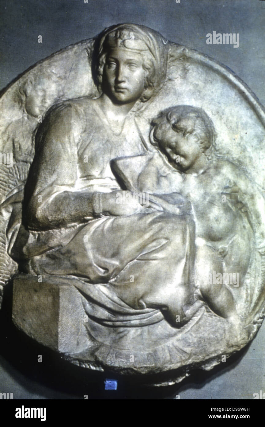 Madonna e Bambino. Michelangelo (1475-1564): tondo marmoreo. La scultura. Foto Stock