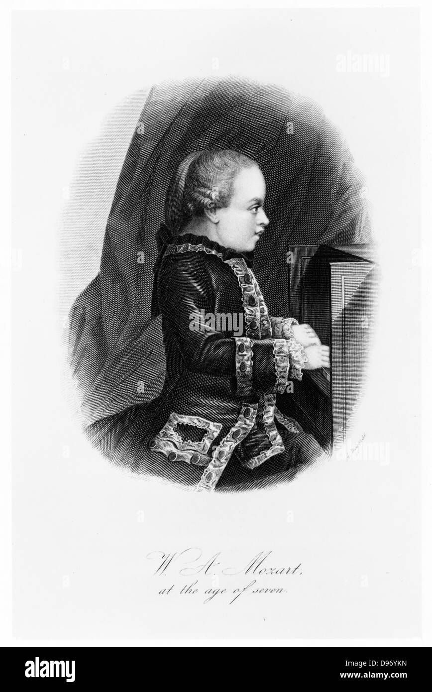 Wolfgang Amadeus Mozart (1756-1791), c1763. Mozart all età di sette seduto alla tastiera. Foto Stock