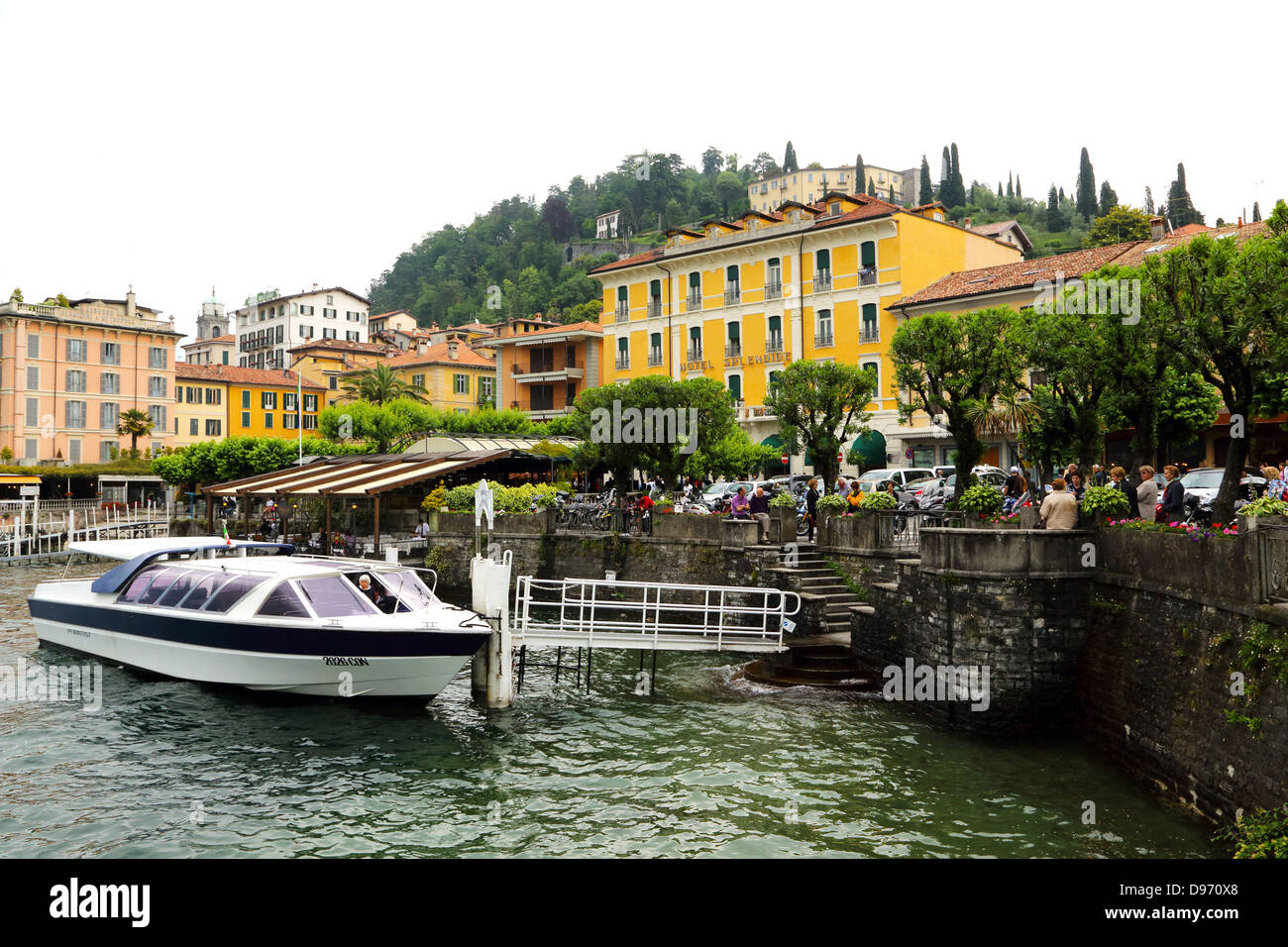 Bellagio sulle rive del lago di Como in Italia settentrionale Foto Stock