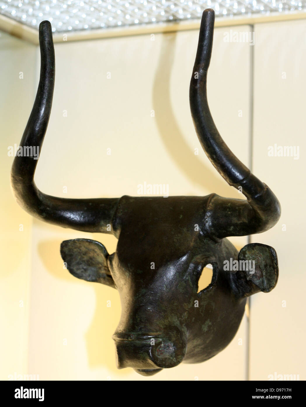 Bull Bronzo Testa di origine sconosciuta seconda metà del III millennio A.C. Foto Stock