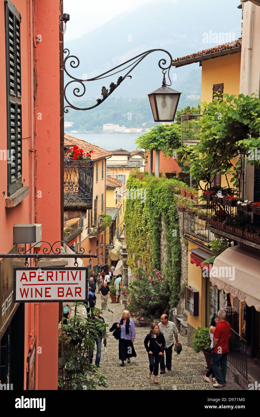 Bellagio sulle rive del lago di Como in Italia settentrionale Foto Stock