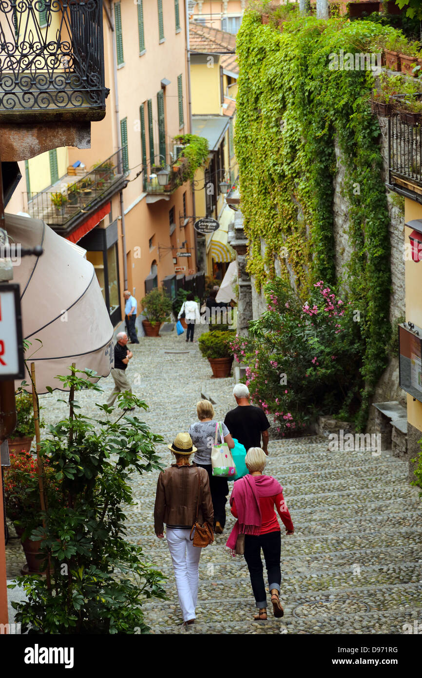 Bellagio sulle rive del lago di Como in Italia settentrionale Foto Stock