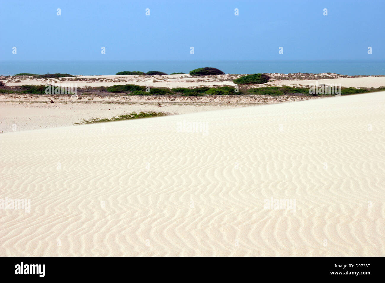 Enormi dune di sabbia vicino a Playa Taroa, Punta Gallinas, il punto più settentrionale del continente del Sud America e in Colombia Foto Stock