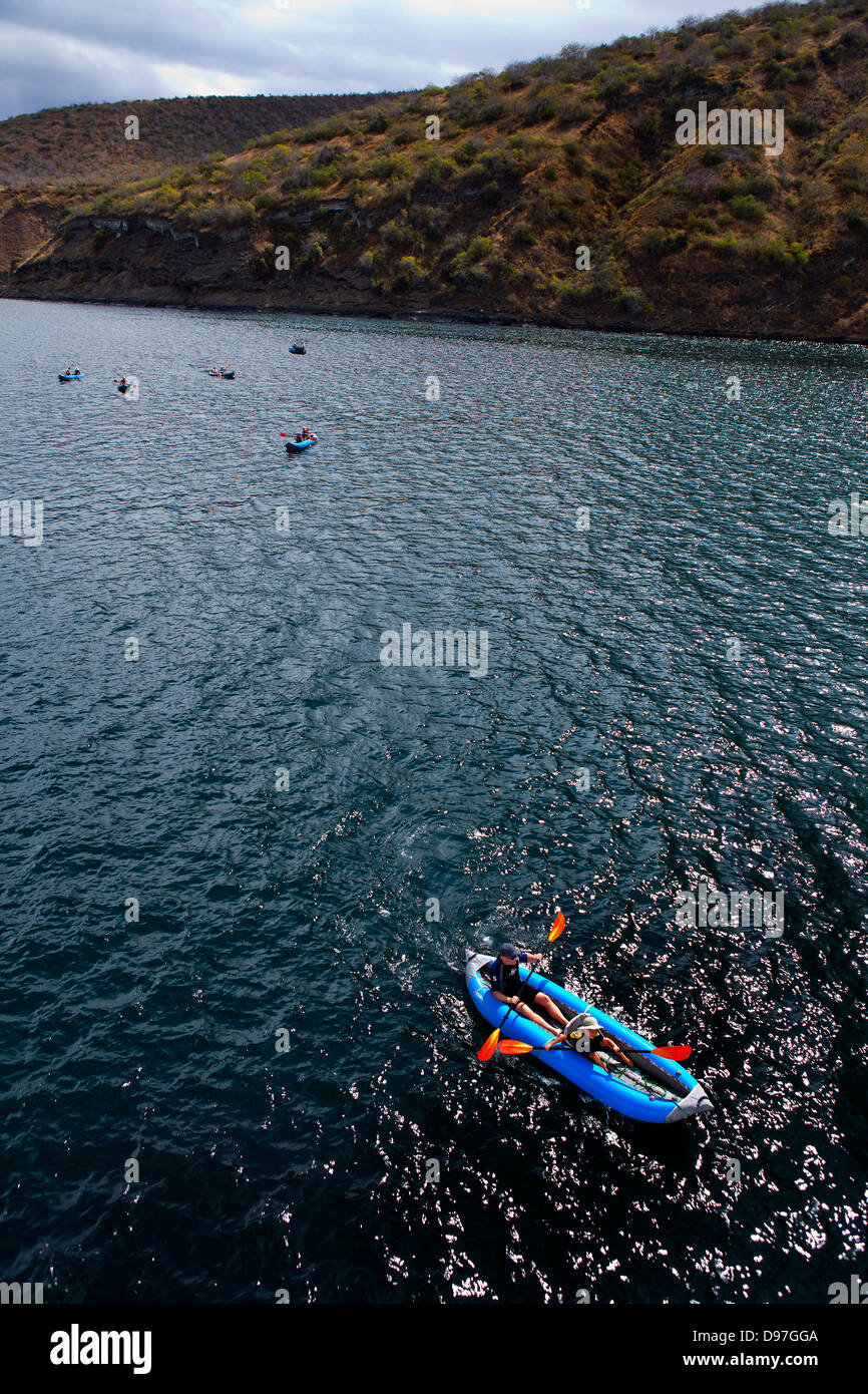 Canoa in Tagus Cove, Isabela Island Foto Stock