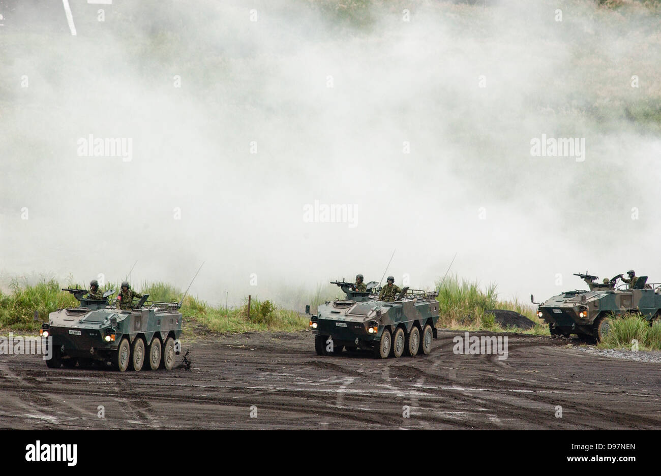 Giappone terra Forze di autodifesa (GSDF) prendere parte in un live fire esercizio in Giappone Foto Stock