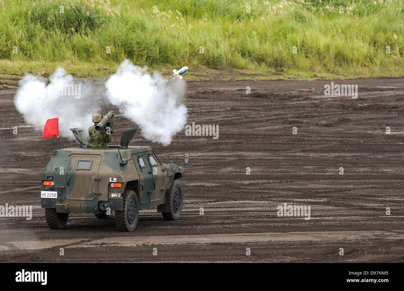 Giappone terra Forze di autodifesa (GSDF) prendere parte in un live fire esercizio in Giappone Foto Stock