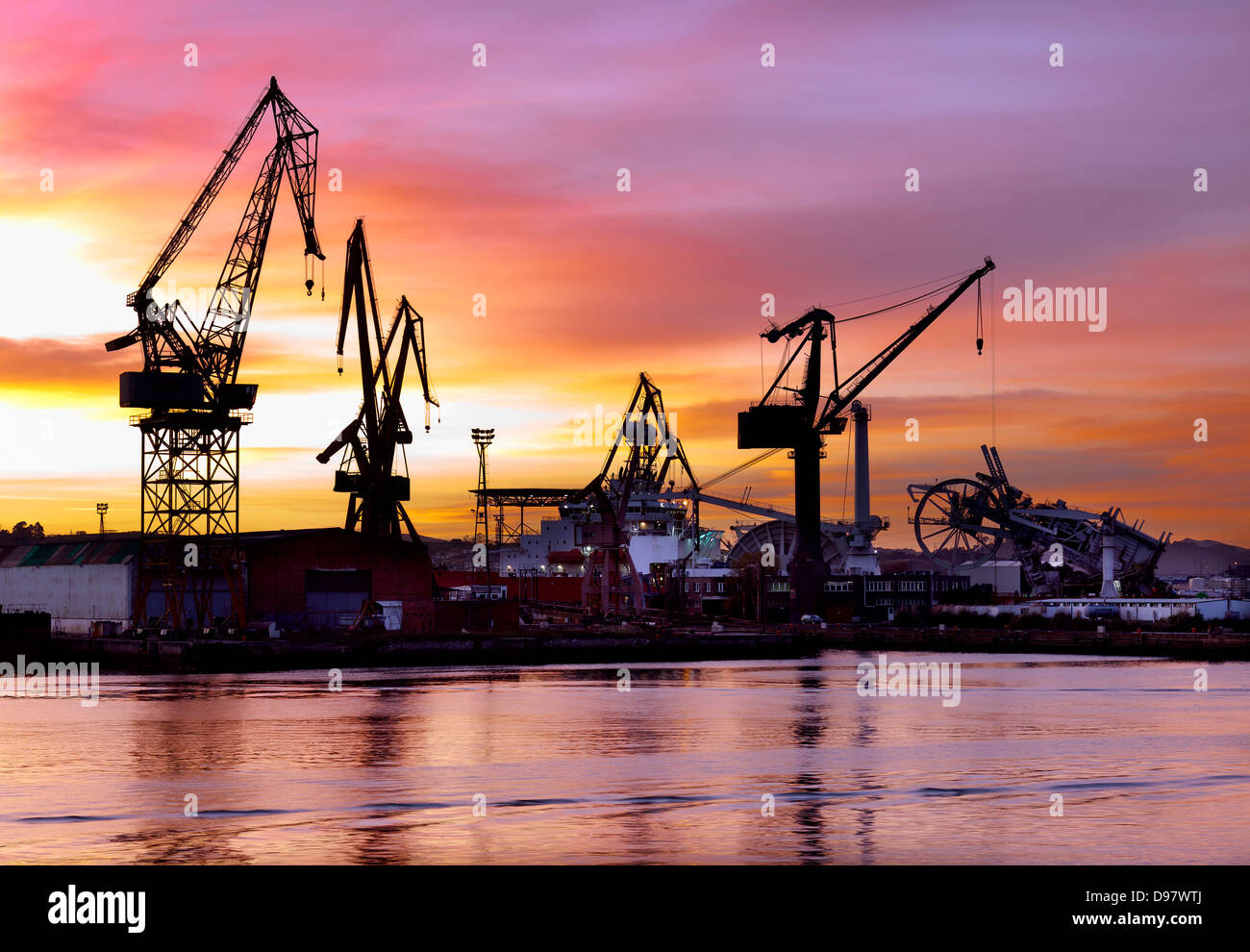 Cantiere al tramonto. El Astillero.Spagna Foto Stock