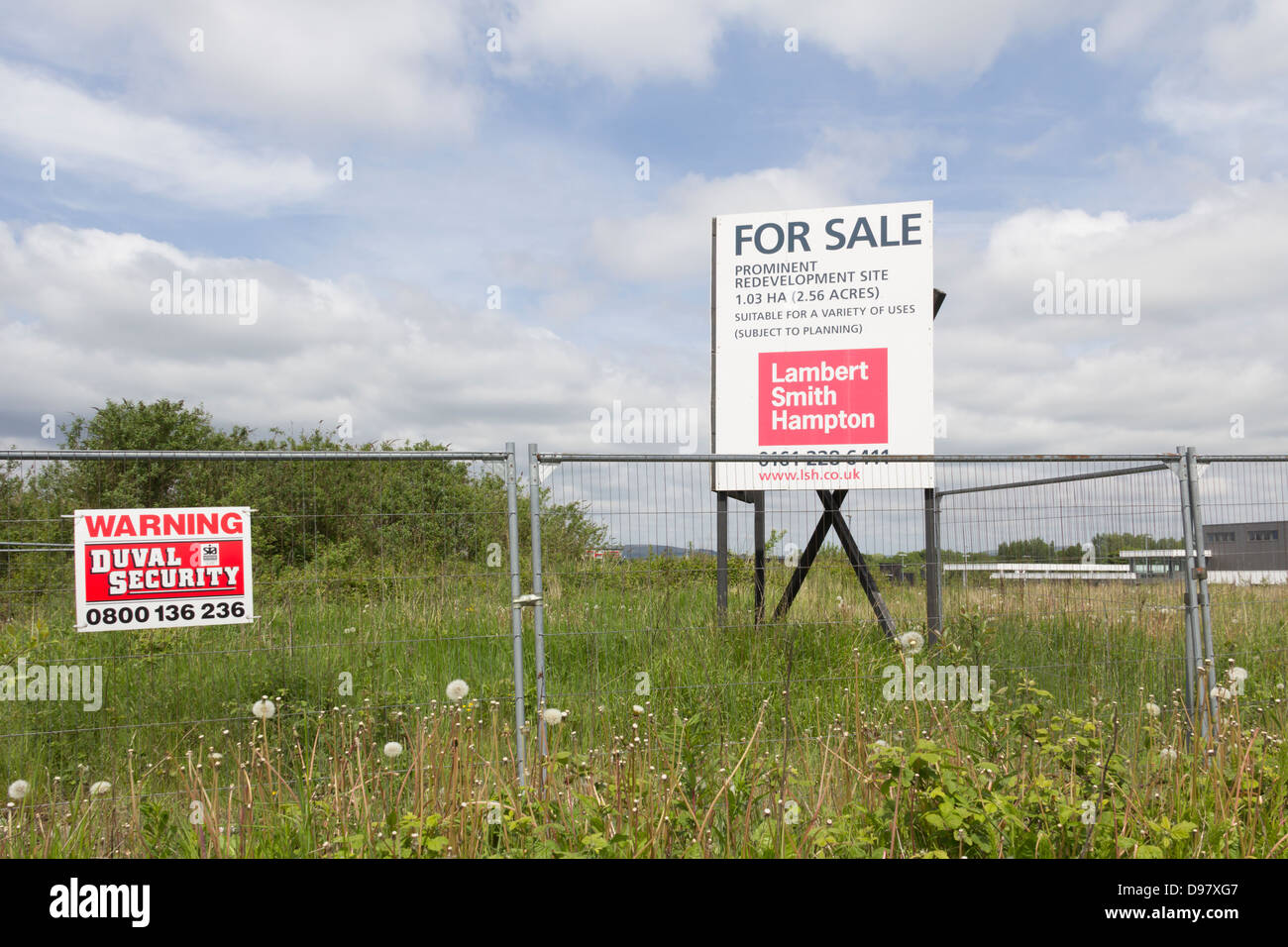 Brownfiled riqualificazione del sito per la vendita a Bolton. L'ex Bolton il Greyhound Racing Stadium è stata vacante dal 1996. Foto Stock