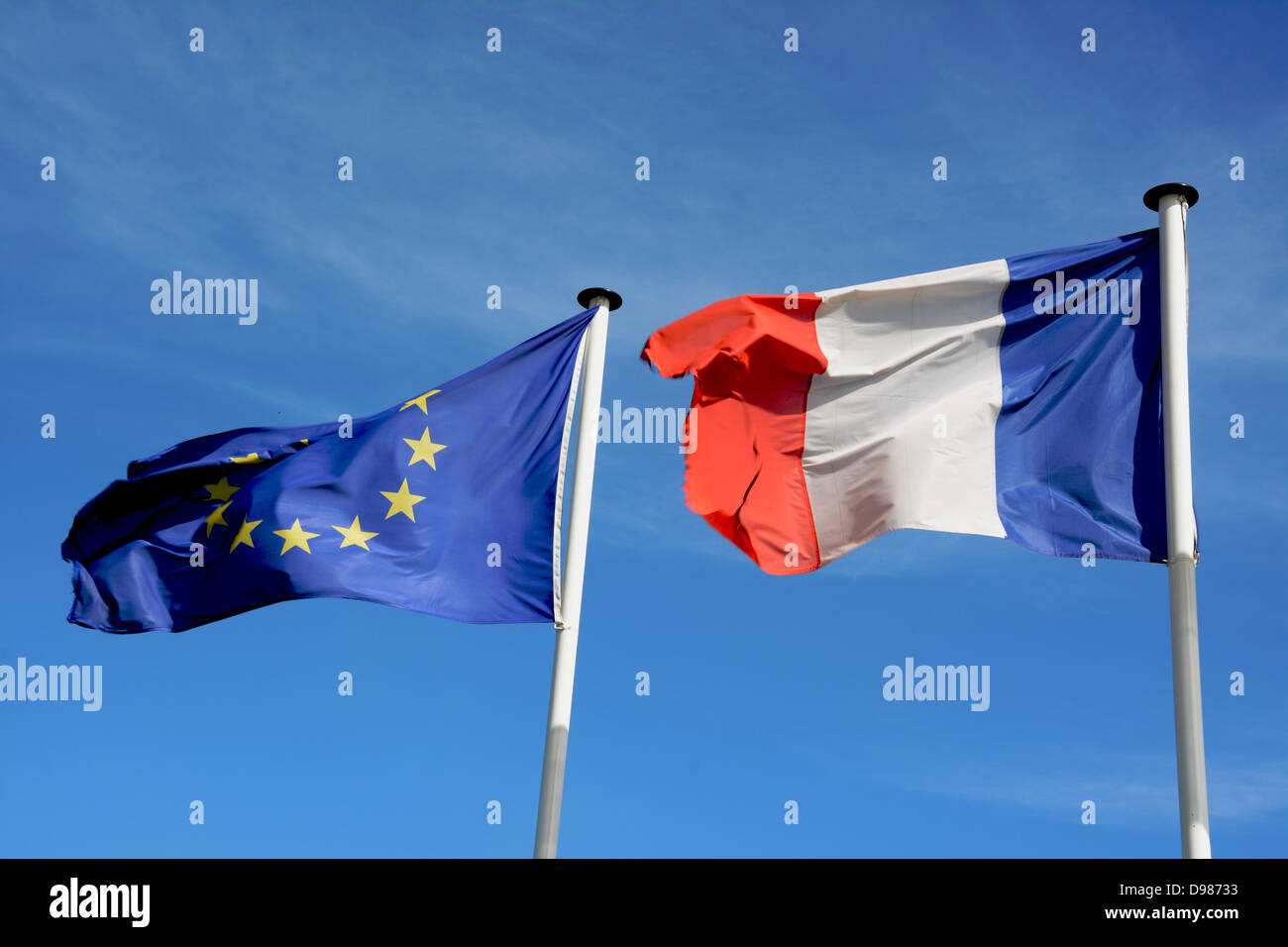 Bandiera europea e la bandiera francese. Foto Stock