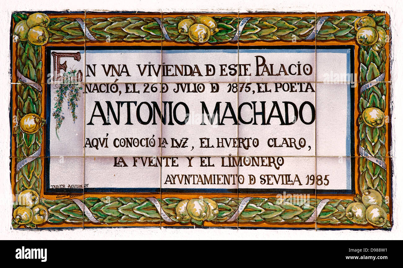 Antonio Machado natali piastrella vetrinata, "Palacio de Las Dueñas" - XV secolo, Siviglia, regione dell'Andalusia, Spagna, Europa Foto Stock