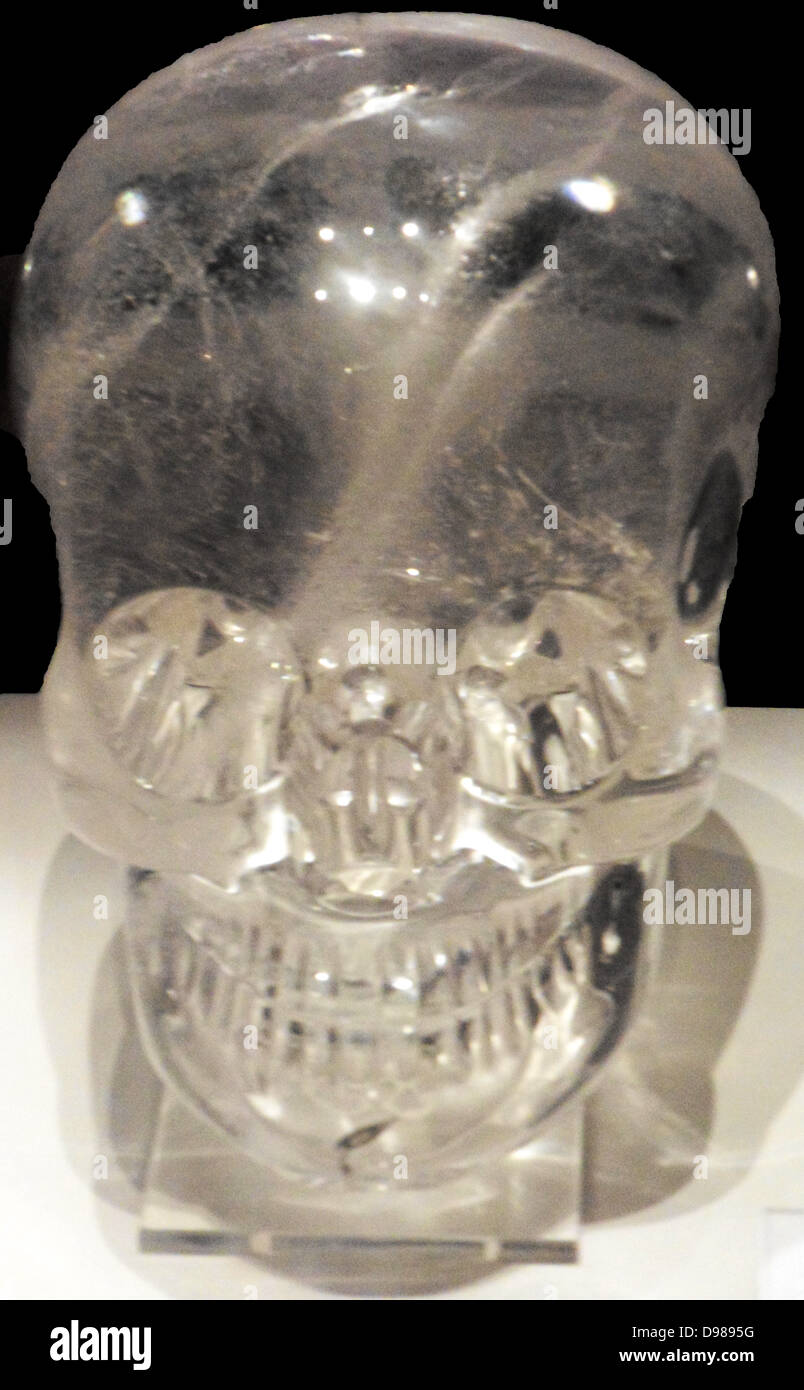 Rock il teschio di cristallo. Fine del XIX secolo D.C. Cranio umano hardstone intagli realizzati da cancellare o quarzo lattiginoso rock. Ha affermato di essere pre-colombiana in origine. Foto Stock