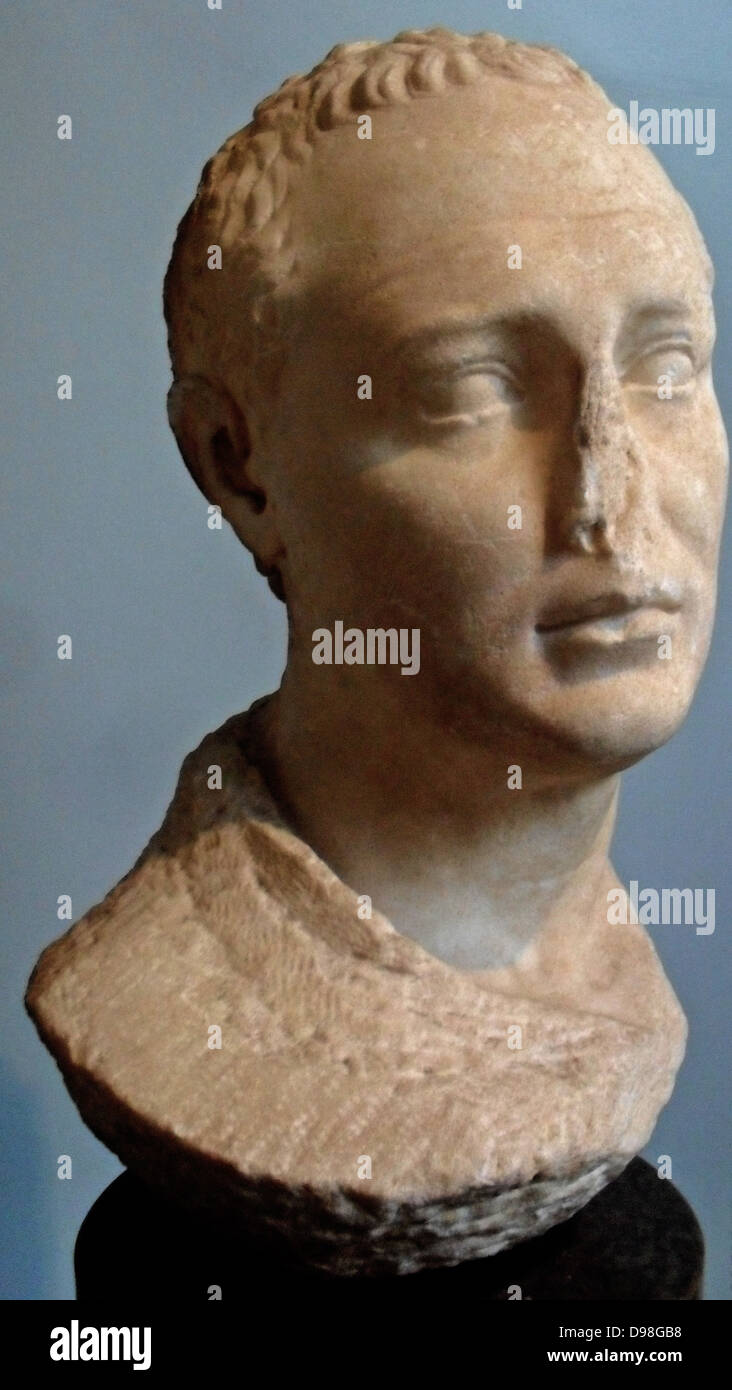 Testa di marmo di un righello tolemaico, forse Apion, re di Cirene (d. 94 BC). Trovato nel tempio di Apollo a Cirene, in Libia. I secolo A.C. Tolomeo Apion era il terzo e il figlio illegittimo di Tolomeo VIII. Egli dominava Cirene come un semi-Regno indipendente e lo lasciò a Roma. Foto Stock